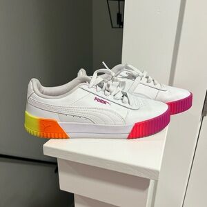 Really cute Puma Sneakers. Size 8.